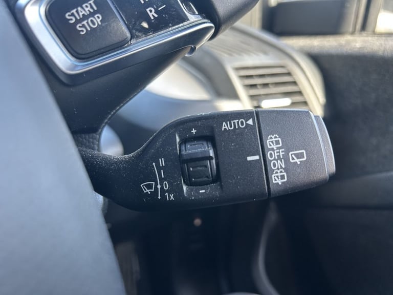 2016 BMW i3 125kW Range Extender 5dr Auto [Loft Int World] HATCHBACK PETROL/ELECTRIC Automatic