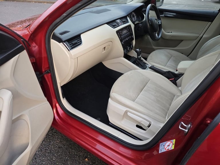 2017 Skoda Octavia 1.6 TDI SE L Estate 5dr Diesel DSG Euro 6 (s/s) (115 ps) Estate Diesel Automatic