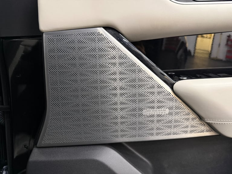 2018 68 RANGE ROVER LAND ROVER VELAR R DYNAMIC HSE D240 2.0 DIESEL 4WD BLACK EU6