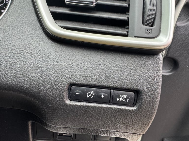 2017 Nissan Qashqai 1.2 DIG-T N-Connecta SUV 5dr Petrol XTRON 2WD Euro 6 (s/s)