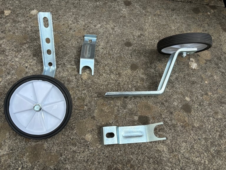 image for Halfords kids bike stabilisers