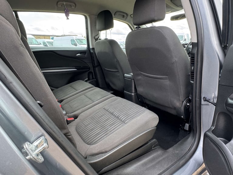 2017 Vauxhall Zafira Tourer 1.4 Zafira Tourer Design T 5dr MPV Petrol Manual