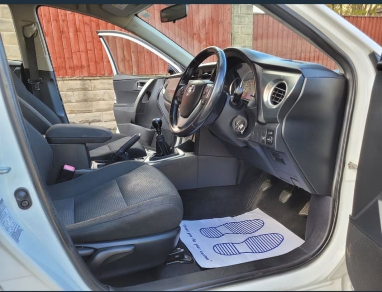 2015(64)TOYOTA AURIS 1.4 D4-D ICON 177K MOT AUGUST 2026*£20/TAX*6SPEED 90BHP*FACELIFT MODEL*