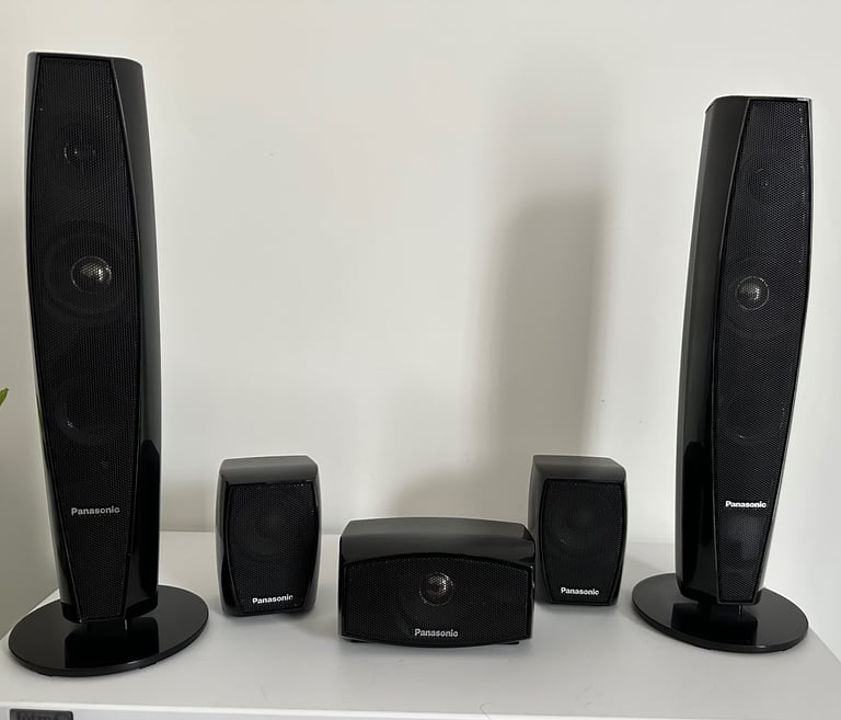 Panasonic SC-BT370 Blu-ray 5.1 surround system