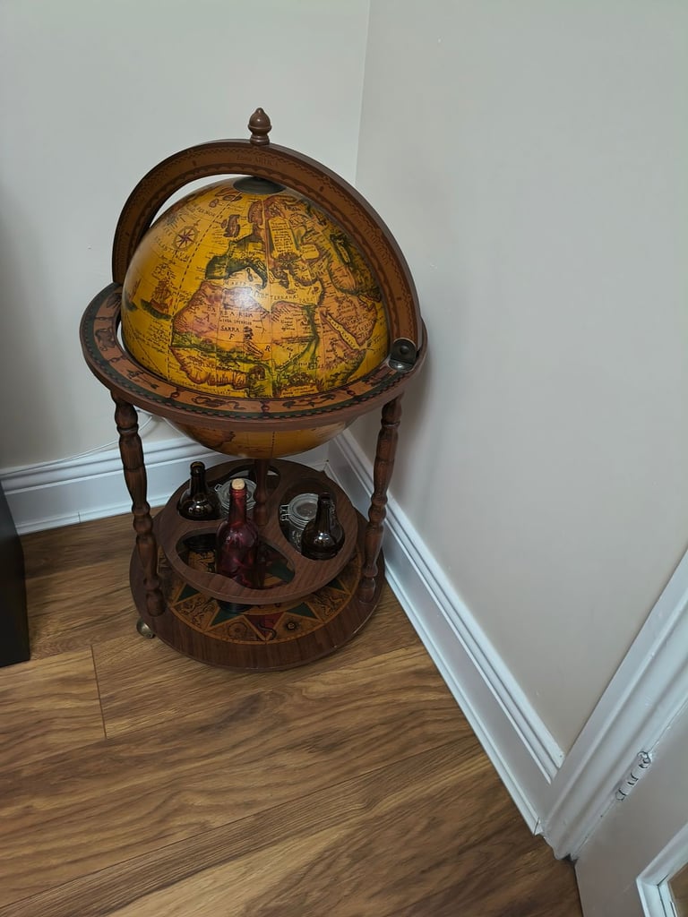 image for Globe Trolley 