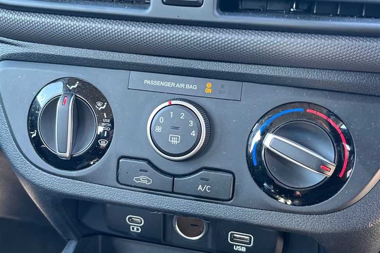 2024 Hyundai i10 1.0 [63] Advance 5dr [Nav] HATCHBACK PETROL Manual