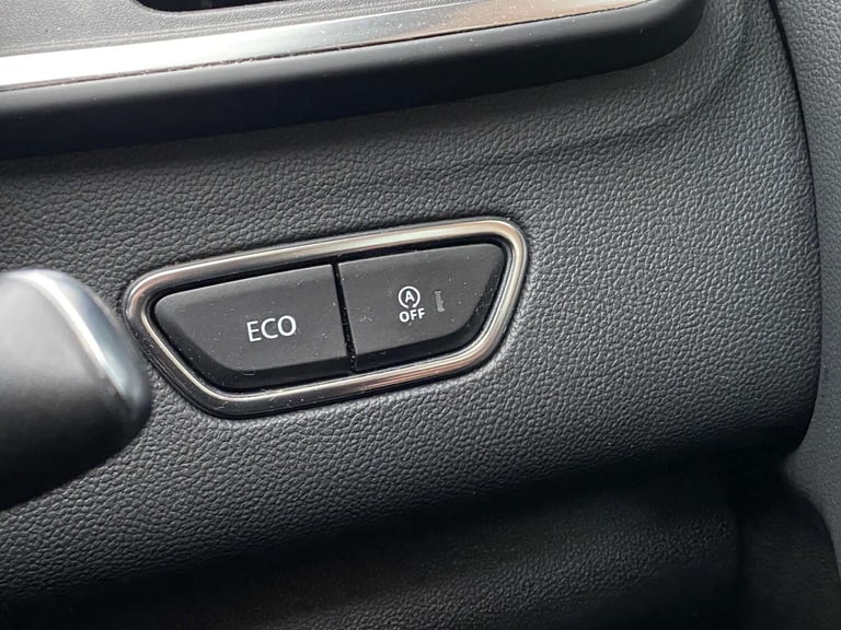 2019 Renault Kadjar 1.5 Blue dCi Iconic 5dr HATCHBACK DIESEL Manual