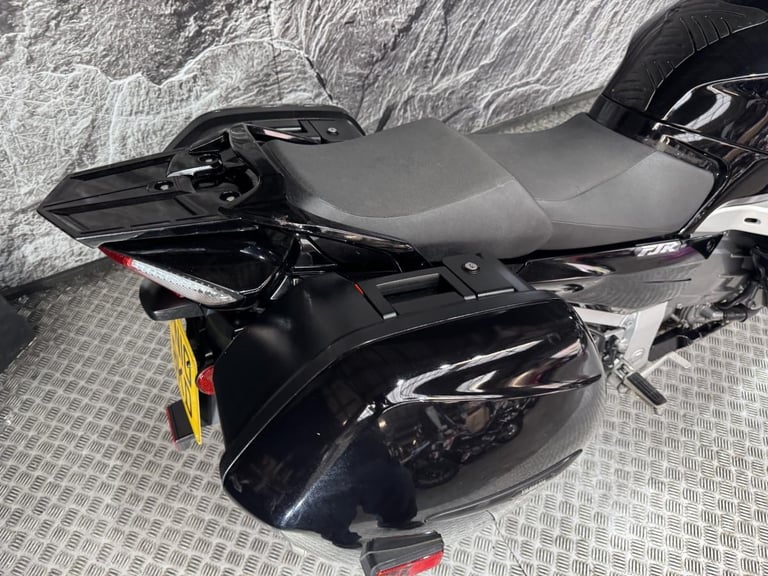 YAMAHA FJR 1300 FJR1300 2010