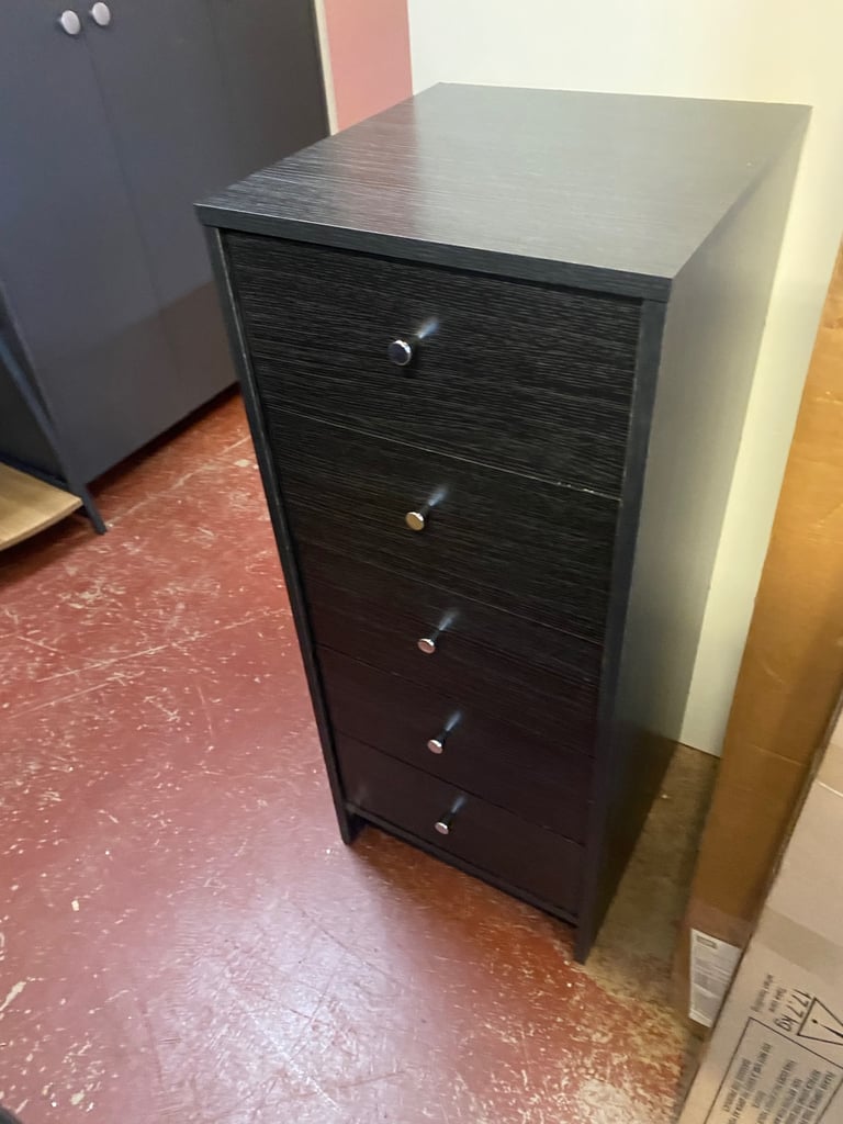 image for Malibu 5 Drawer Narrow Chest - Black Oak Effect
