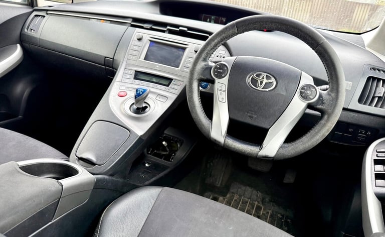 2012 Toyota Prius 1.8 VVT-h T Spirit Hatchback 5dr Petrol Hybrid CVT Euro 5 (s/s) (136 ps) HATCHB...