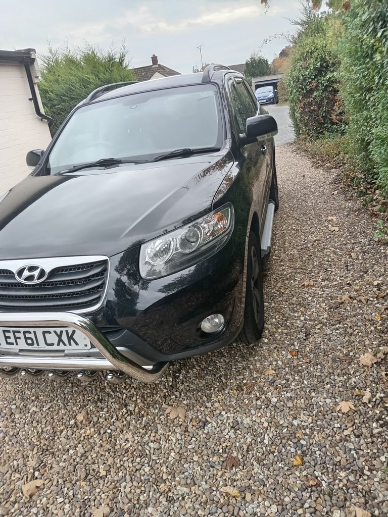 image for Hyundai, SANTA FE, Estate, 2011, Semi-Auto, 2199 (cc), 5 doors