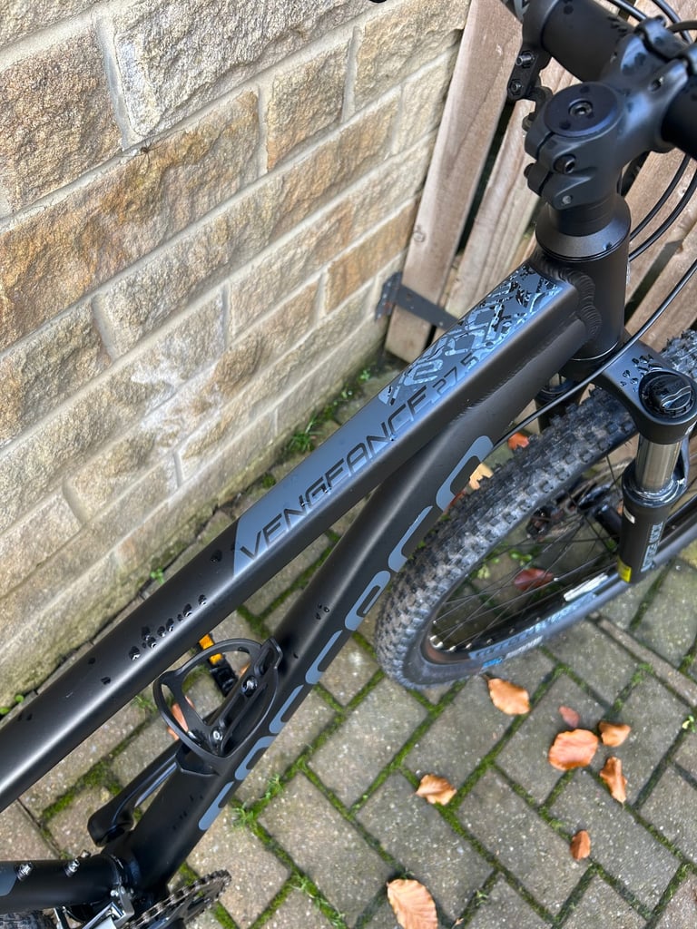 2025 Carrera Vengeance Mountain Bike Black Like Brand New Used Once 