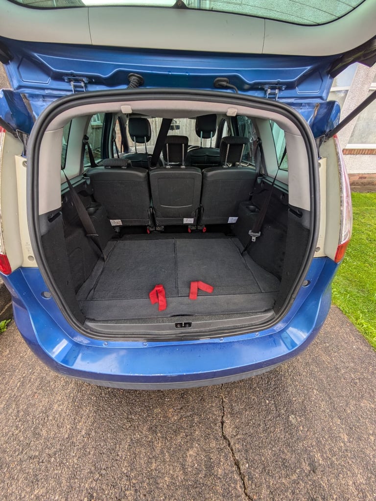 Renault, GRAND SCENIC, MPV, 2011, Manual, 1598 (cc),5 doors 7 seat - Image 10