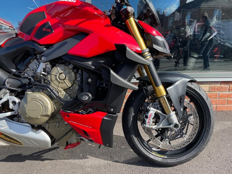 Ducati Streetfighter V4 S