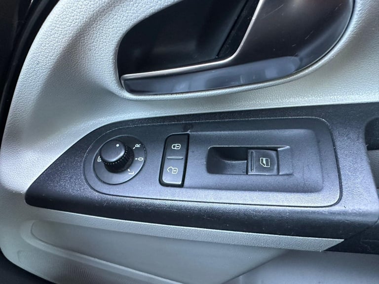 2014 SEAT Mii 1.0 12v Toca Euro 5 5dr HATCHBACK Petrol Manual