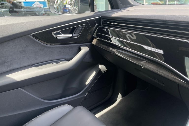 2025 Audi Q7 3.0 TFSI V6 55 Black Edition SUV 5dr Petrol Tiptronic quattro Euro 6 (s/s)  ESTATE P...