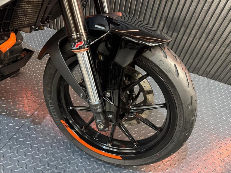2020 KTM 125 Duke 125 Euro 4