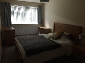 Great Spacious Double Room to rent in Kings Norton