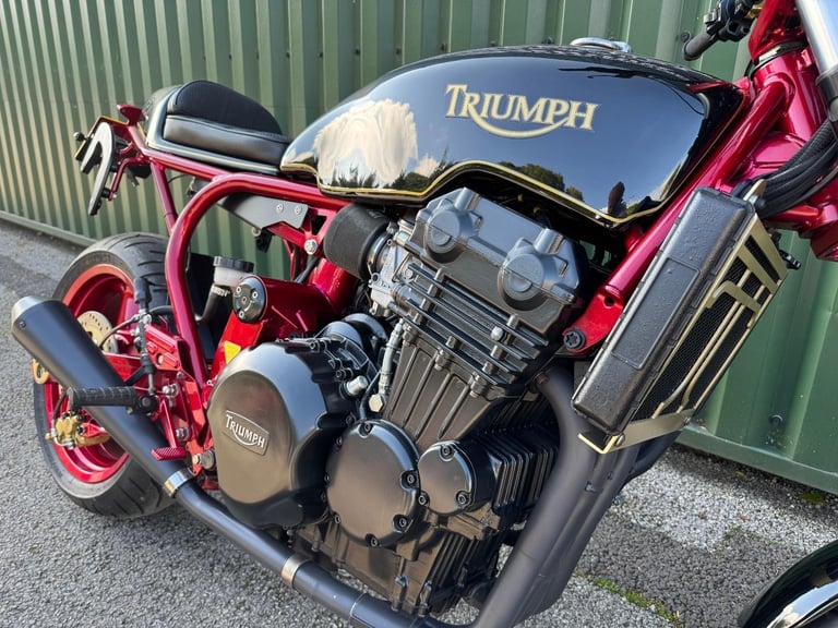 Triumph Daytona 900 CRK Custom Show Bike built by JWA Motorcyles Cafe Racer Kit