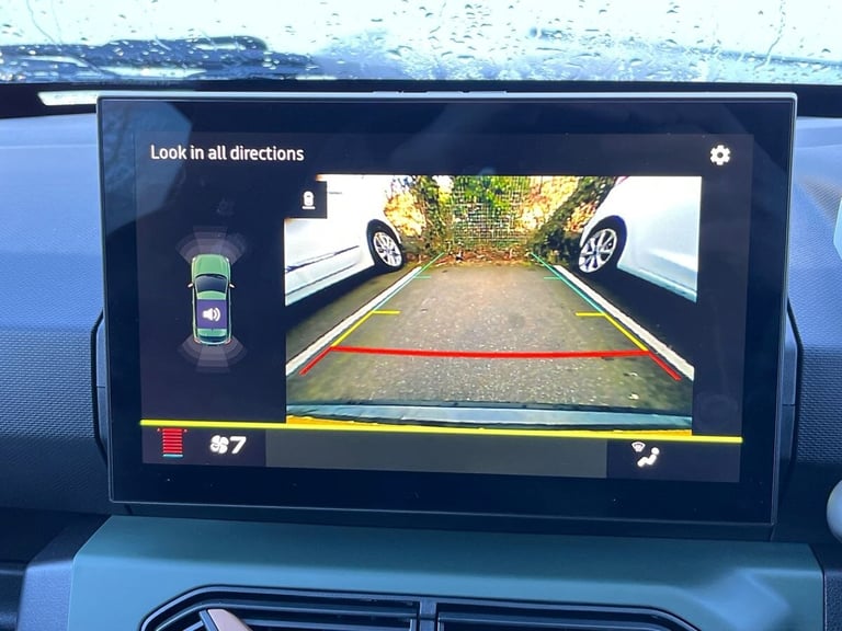  Dacia Spring 65 26.8kwh Extreme Hatchback 5dr Electric Auto 65 ps Electric