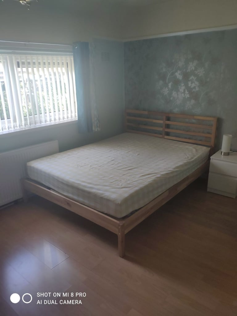 Double bedroom Available