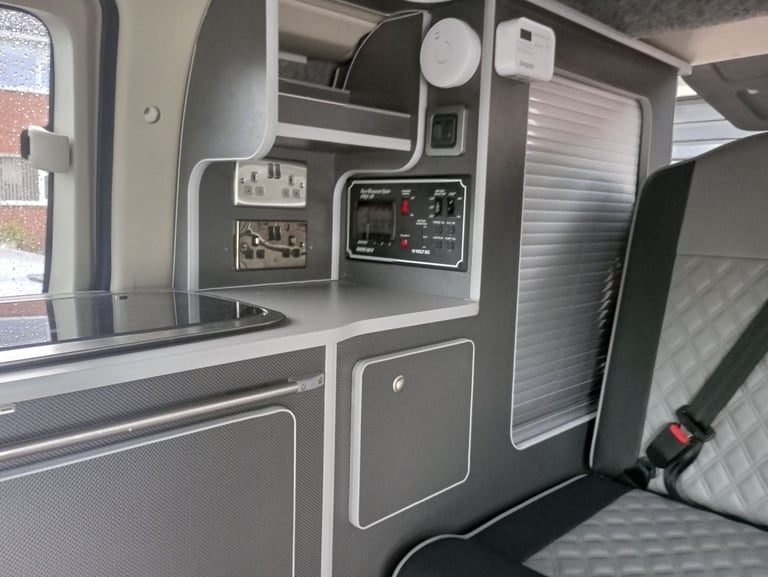 Nissan, ELGRAND E51 AUTO, 2005, 2490 (cc)
