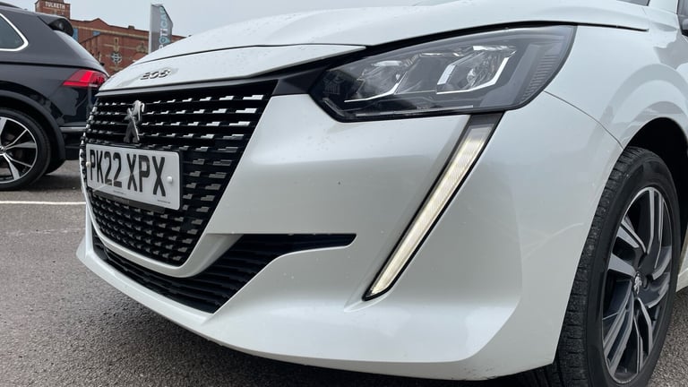 2022 Peugeot 208 1.2 PureTech Allure Premium Hatchback 5dr Petrol EAT Euro 6 (s/s) (100 ps) Hatch...