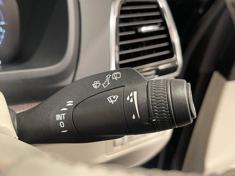 2021 Volvo XC90 2.0h T8 Twin Engine Recharge 11.6kWh Inscription Pro SUV 5dr Petrol Plug-in ESTAT...