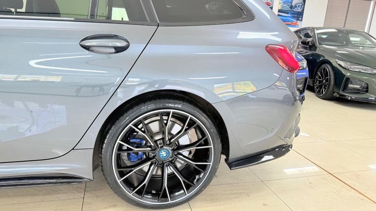 2021 BMW 3 Series 2.0 330e 12kWh M Sport Touring Auto Euro 6 (s/s) 5dr Estate PETROL/ELECTRIC Aut...