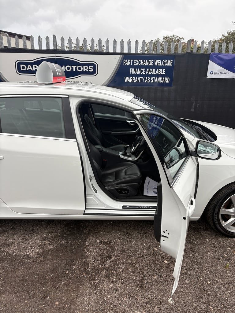 2014 Volvo V60 D4 [181] SE Lux Nav 5dr ESTATE DIESEL Manual