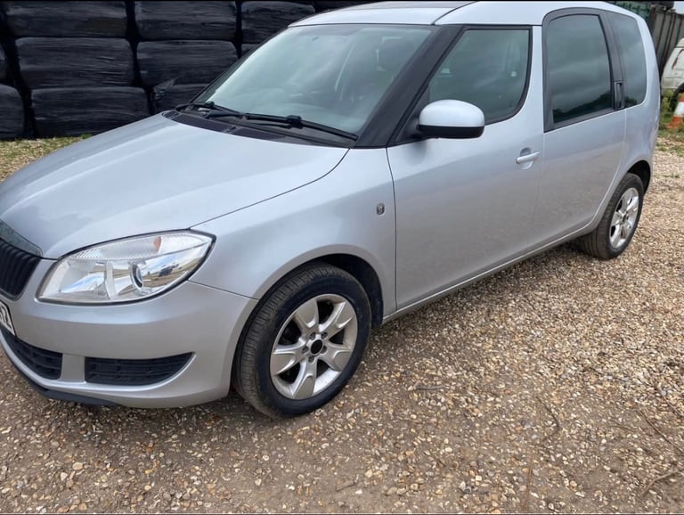 Skoda, ROOMSTER, MPV, 2013, Manual, 1197 (cc), 5 doors