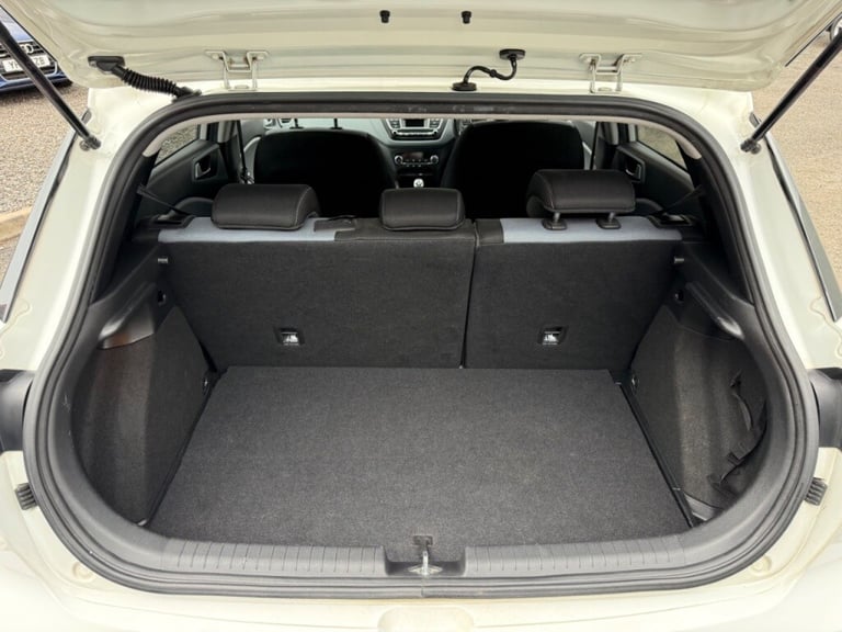  Hyundai i20 1.4 Premium 5dr, FSH, 2 keys, great spec Petrol