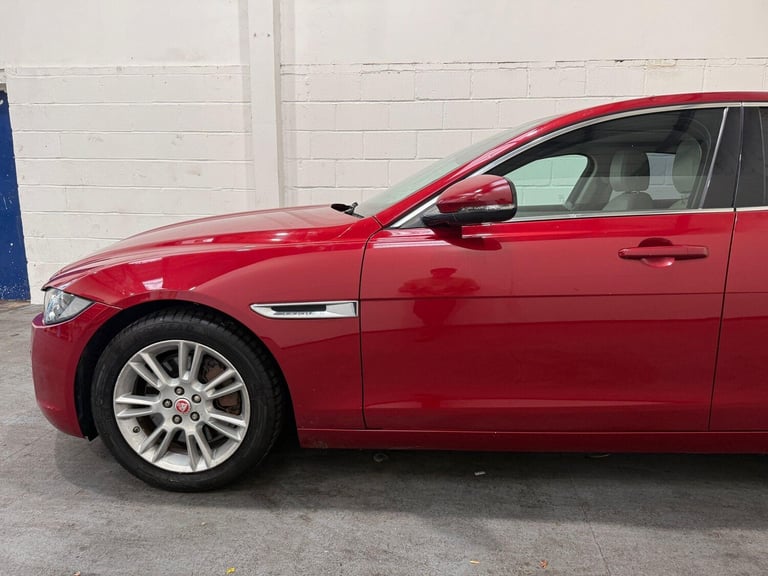 2015 Jaguar XE 2.0 GTDi Prestige Auto Euro 6 (s/s) 4dr SALOON Petrol Automatic