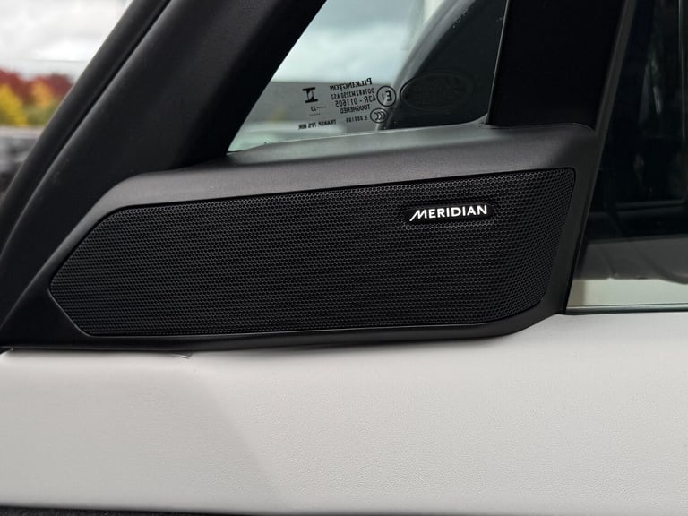 2023 Land Rover Range Rover Sport 3.0 D300 MHEV Dynamic SE SUV 5dr Diesel Auto 4WD Euro 6 (s/s) (...