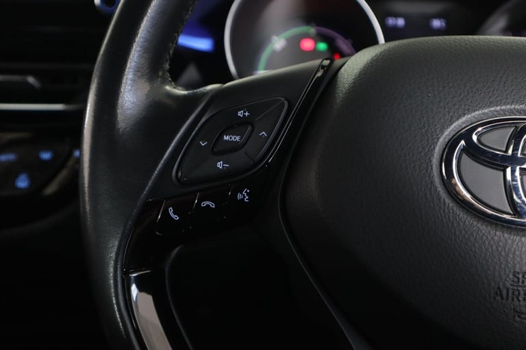 2020 Toyota C-HR 1.8 VVT-h Dynamic CVT Euro 6 (s/s) 5dr HATCHBACK PETROL/ELECTRIC Automatic