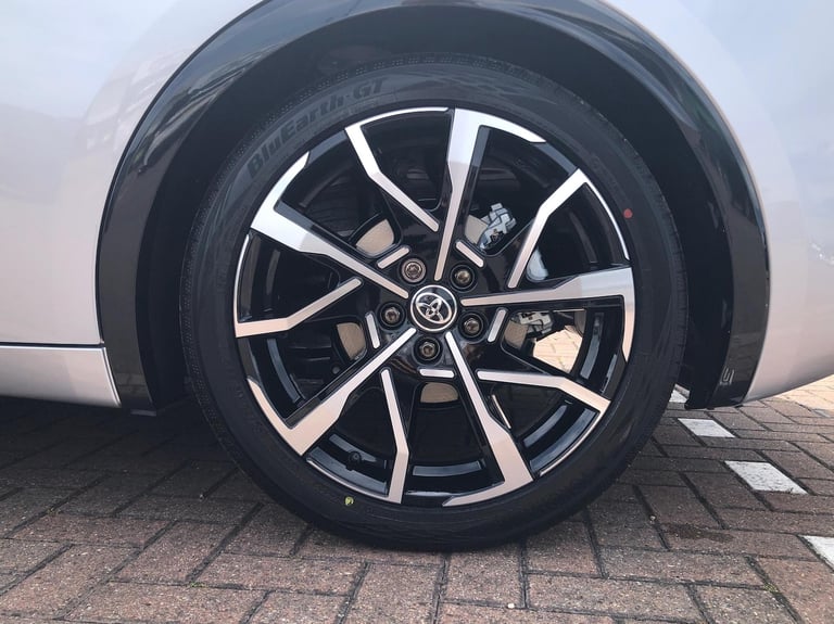 2025 Toyota Prius 2.0 PHEV Excel 5dr CVT Hatchback Hybrid Automatic