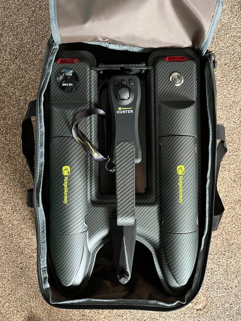 Ridgemonkey hunter bait boat & deeper chirp+2 long range kit