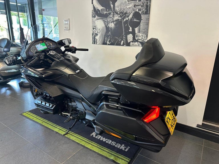 HONDA GL1800 GOLDWING TOUR-1 OWNER-FSH-