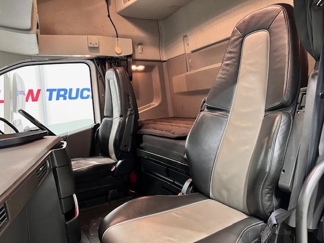 Volvo FH 500 GTXL 6x2 Midlift Tractor Unit