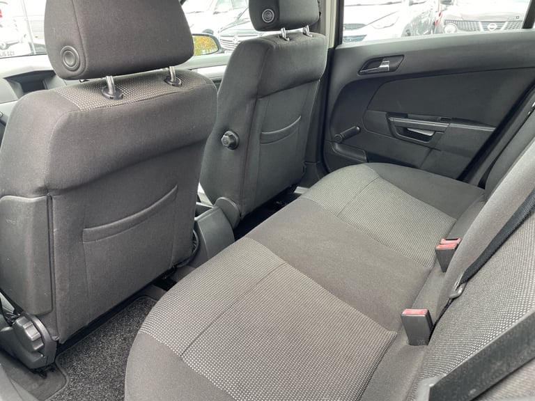 * 2007 VAUXHALL ASTRA 1.4L SXI 5 DOOR + 14 SERVICES + LONG MOT + HPI CLEAR *