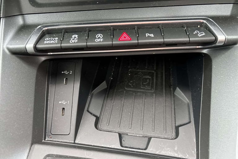 2024 Audi Q3 35 TFSI S Line 5dr S Tronic [Leather] ESTATE PETROL Automatic