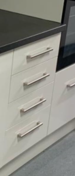 Howdens Greenwich white slab drawer unit with fronts predrilled