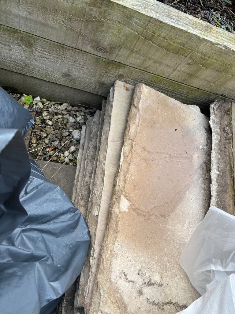 Limestone gravel 