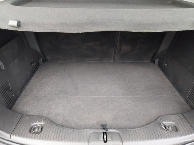 2014 Vauxhall Mokka 1.6i Exclusiv 5dr HATCHBACK Petrol Manual