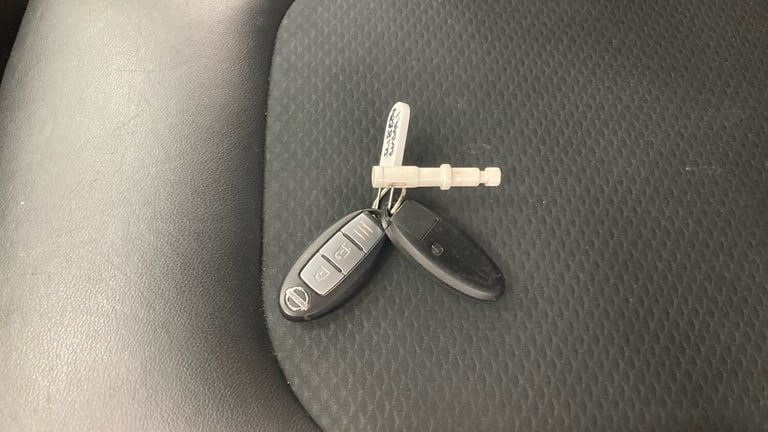 2018 Nissan Qashqai 1.2 DiG-T Tekna 5dr HATCHBACK PETROL Manual