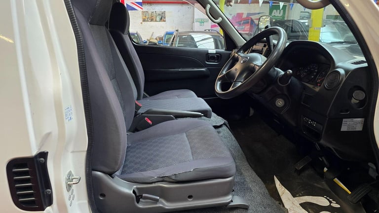  Nissan Elgrand Caravan twin mobility Chair auto lift Petrol Automatic