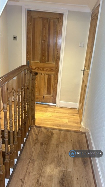 4 bedroom house in Carisbrooke Road, London, E17 (4 bed) (#2660369)