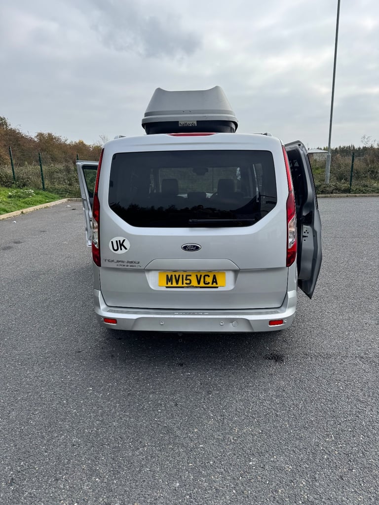 Ford, GRAND TOURNEO CONNECT, MPV, 2015, Manual, 1560 (cc), 5 doors