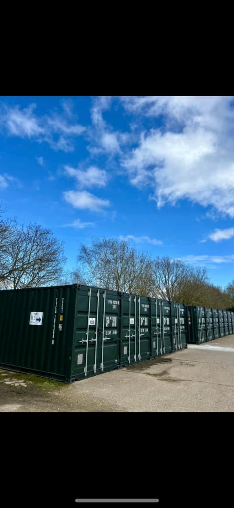 VEHICLE TRADE STORAGE  FOR RENT NEAR ME HERTFORDSHIRE ESSEX LONDON