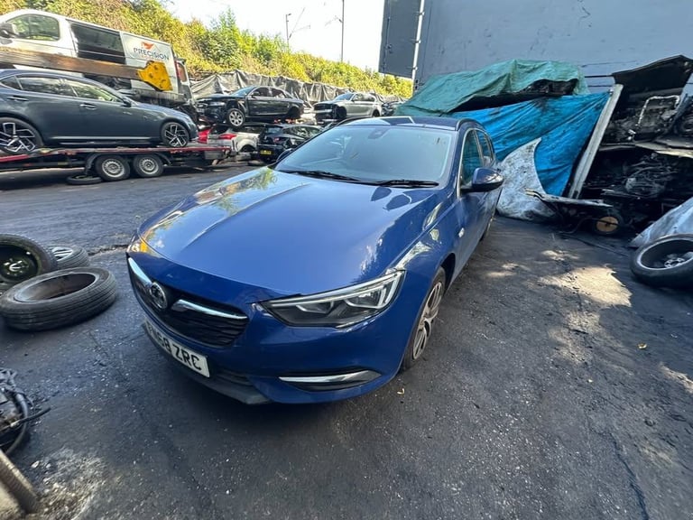 VAUXHALL INSIGNIA 2018 1.6 DIESEL BREAKING FOR PARTS 